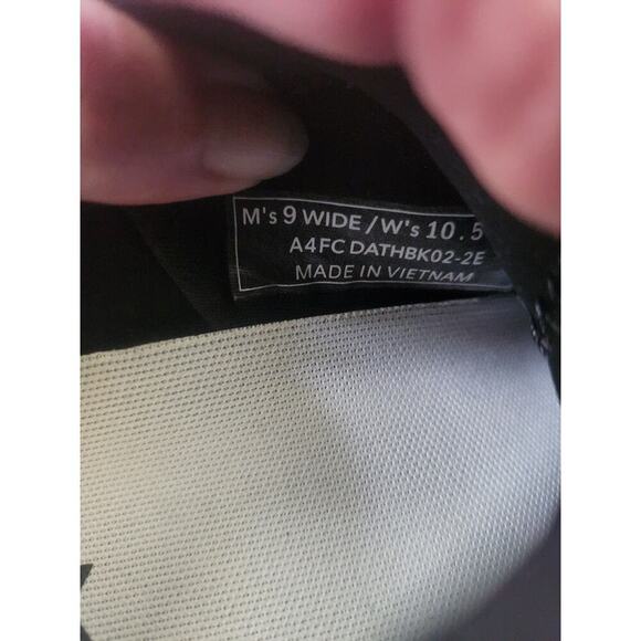 Kizik Unisex Athens Athletic Shoes - Blackout M/ 9 W- W 10.5 hands free mobility - Picture 7 of 7